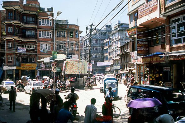 歩いて渡る国境はいいものである－ラーニガンジ・インド　～　カーカルビッタ・ネパール 2004