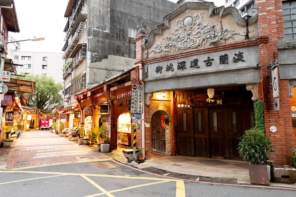 台北、山間の古き町・深坑老街へ 〜 台北の旅2025