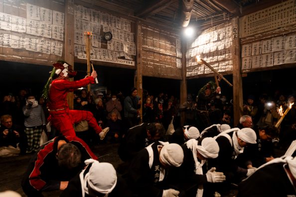 天念寺の修正鬼会へ